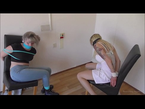 ❤️ Kecanduan / dihijikeun sareng disumbat / budak awéwé dina marabahaya ️ video seks dina pornosu.fuckmymac.ru ❌️